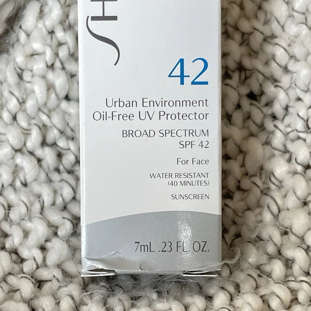 Shiseido Ubran Environment Oil Free UV Protector SPF 42 7ml 0.23oz Travel‎ Mini